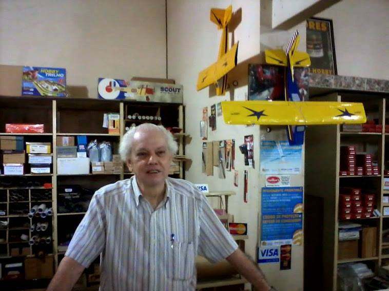 Sr Niles Natal Aerobel BH.jpg